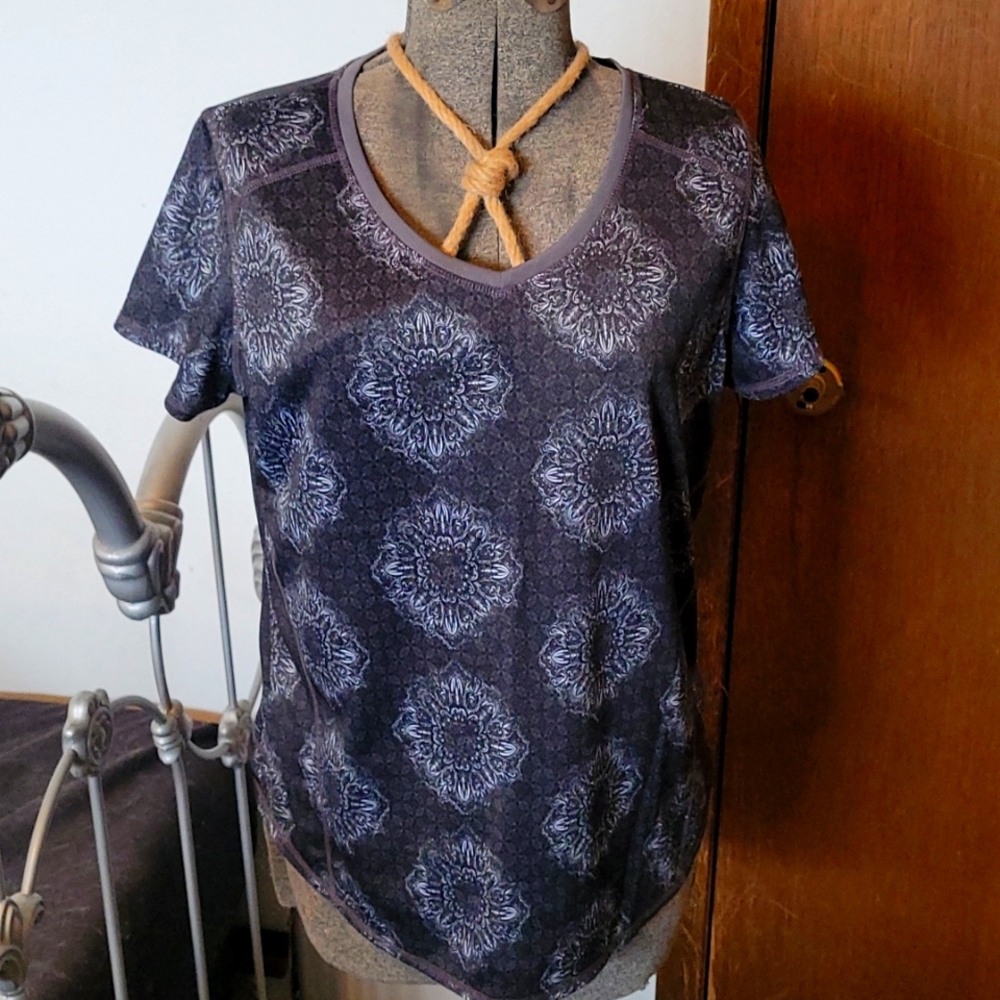 St. John's Bay active wear shirt